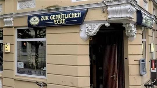 Gehört zu den beliebten Kneipen in Lehe: die Wirtschaft „Zur gemütlichen Ecke" in Lehe.