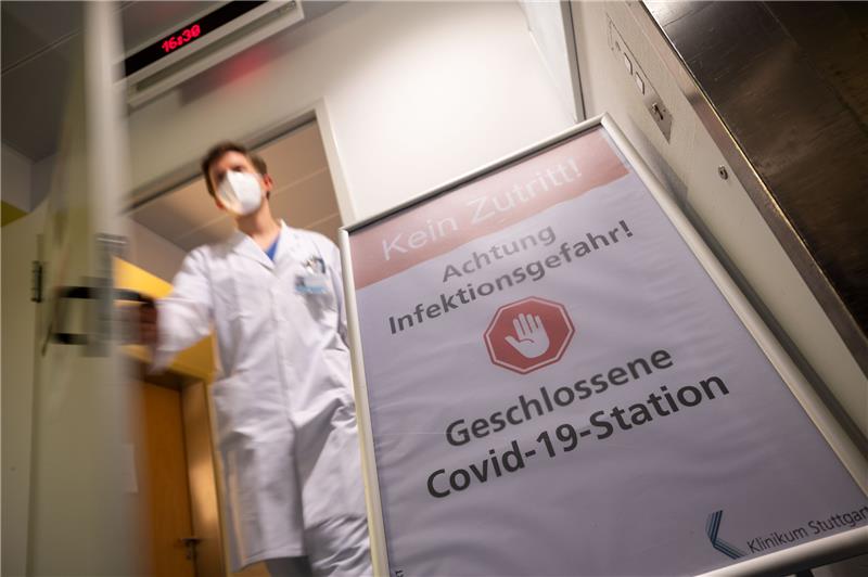 Wieder mehr Corona-Patienten in den Elbe Kliniken - Impfbus hält in Stade und Buxtehude Gelockert werden soll zum 1. März für Beschäftigte und Bewohner von Gesundheitseinrichtungen - für Besuche aber noch nicht. Symbolfoto: dpa