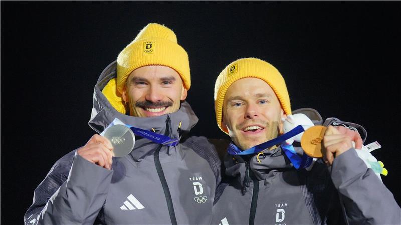 Gemeinsame Freude ist doppelte Freude: Axel Jungk (l) und Christopher Grotheer.