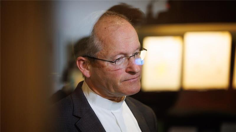 Generalvikar Ulrich Beckwermert nahm in Vertretung des erkrankten Bischofs Dominicus Stellung. 