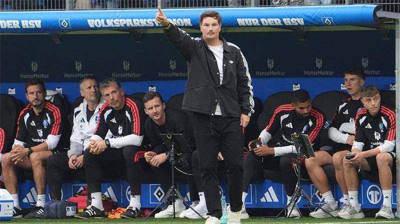 Genießt hohes Ansehen im Verein und in der Mannschaft: HSV-Trainer Merlin Polzin. 