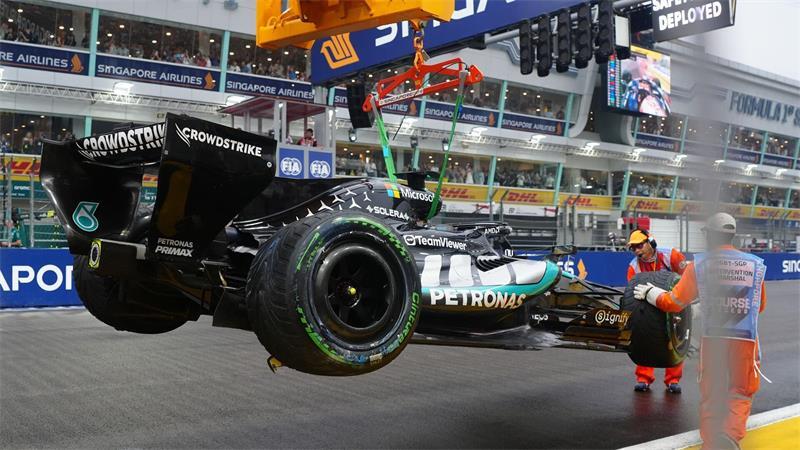 50. Pole für Verstappen vor Jubiläumsrennen George Russell verschuldete seinen Unfall selbst.