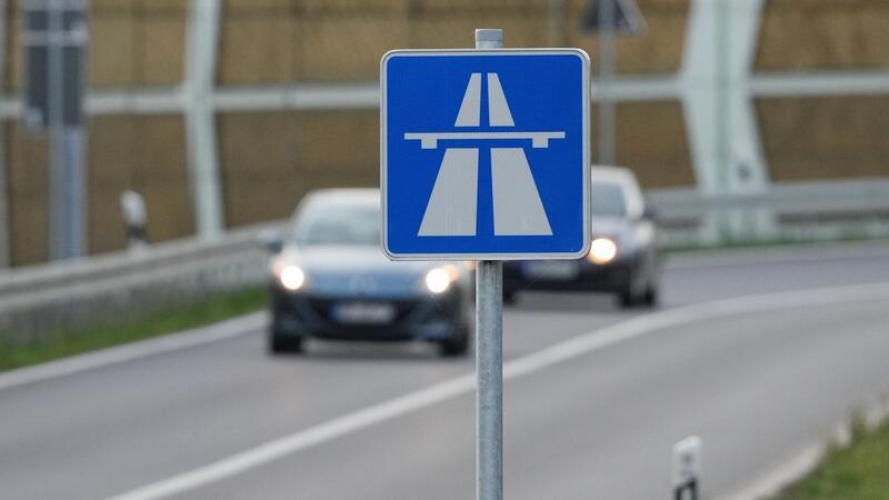 Grüne: „Ehrliche Bestandsaufnahme“ bei Verkehrsprojekten Geplante Projekte: Das Verkehrsministerium muss bis Ende des Jahres eine aktualisierte Nutzen-Kosten-Berechnung vorlegen.