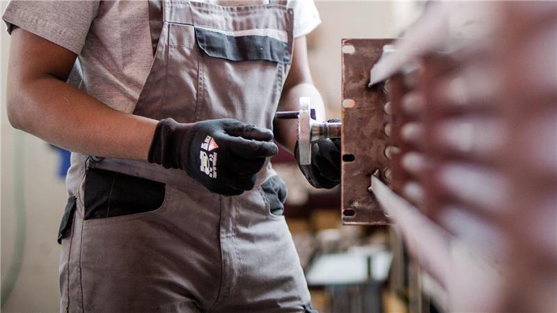 Netzwerk: Geflüchtete in Ausbildung nicht abschieben Gerade im Handwerk gibt es laut Carmen Haas von der Handwerkskammer Lübeck einen großen Anteil von Auszubildenden mit ausländischer Staatsbürgerschaft. (Symbolbild)
