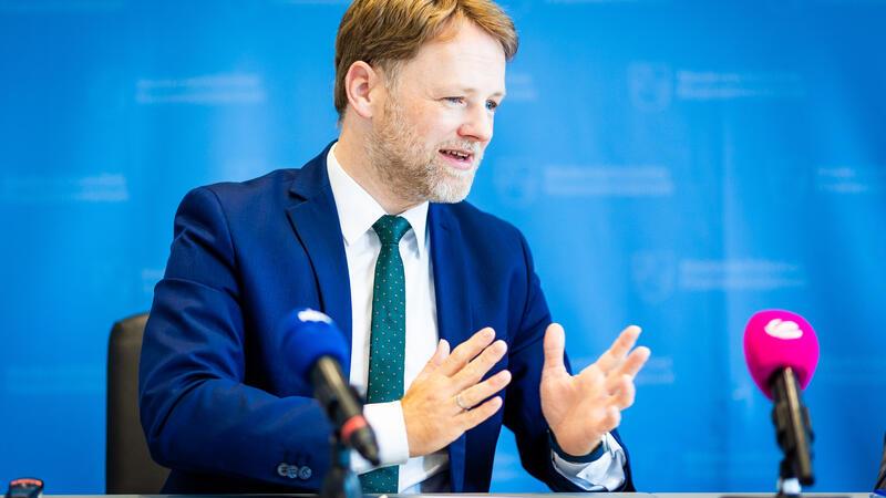 Steuersorgen in Niedersachsen Gerald Heere (Grüne), Finanzminister von Niedersachsen.