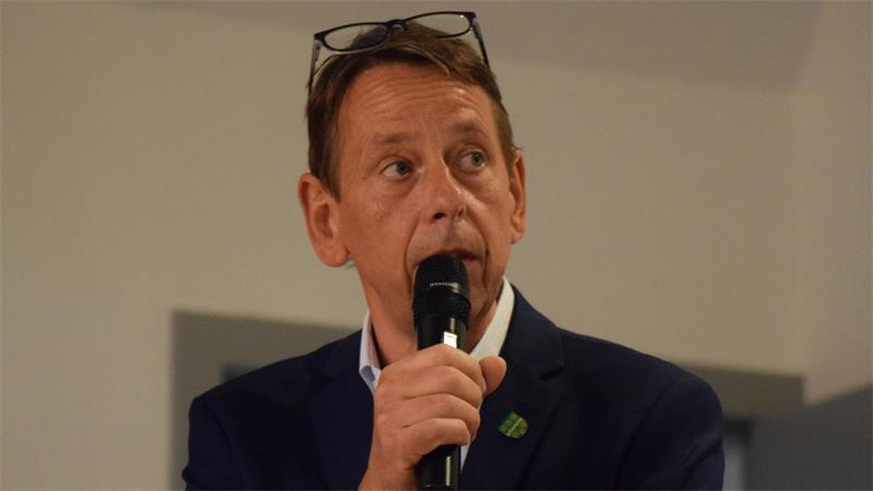 Fairer Schlagabtausch im Alten Land – bis Dehmel dieses Thema anspricht Gerd Dehmel geht für die CDU Lühe ins Bürgermeisterrennen.