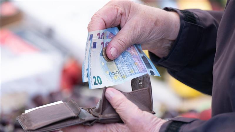 Umfrage: Mehrheit hält Bürgergeldreform für gerechter Gerechter und gut – so finden viele Menschen einer Umfrage zufolge die neue Grundsicherung. (Symbolbild)