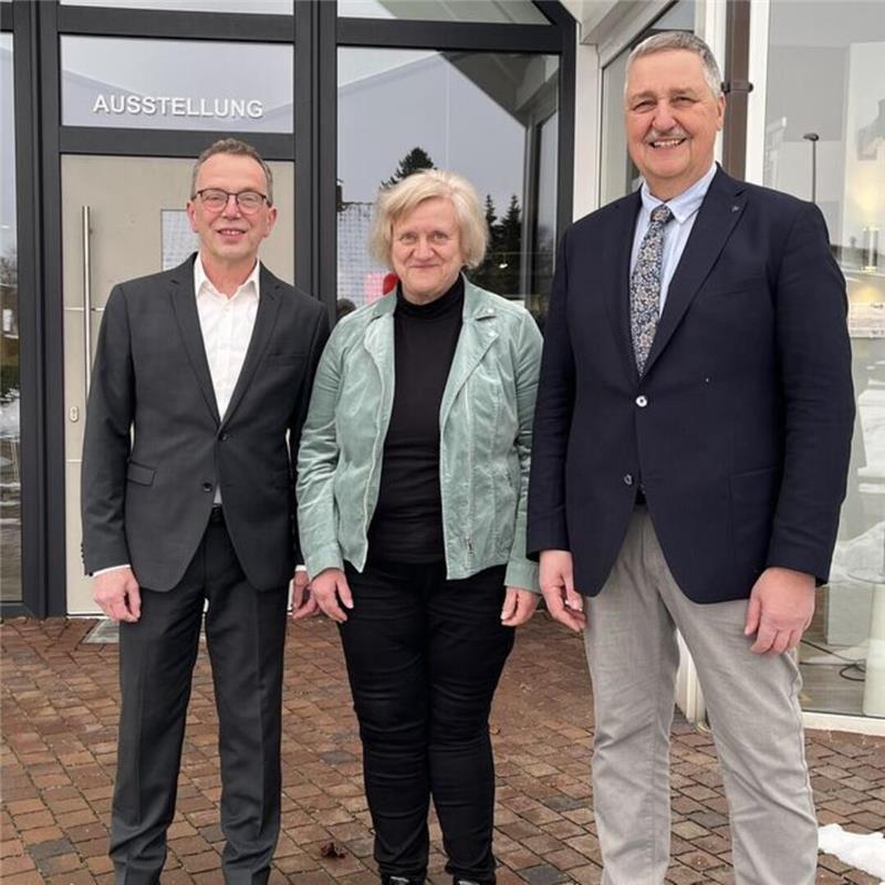 Geschäftsführer Jens Schulz und Prokuristin Gabriele Dumsch führen das Unternehmen in die Zukunft und freuen sich, weiterhin auf die Erfahrung und das Netzwerk von Andreas Wichers zurückgreifen zu können.