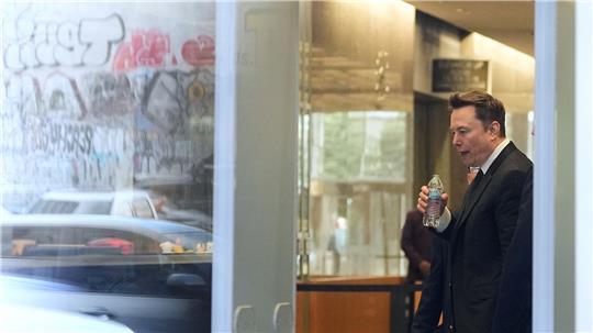 Geschworene bewerteten Musks damalige Äußerungen als gezielte Manipulation des Twitter-Aktienkurses. (Archivbild)