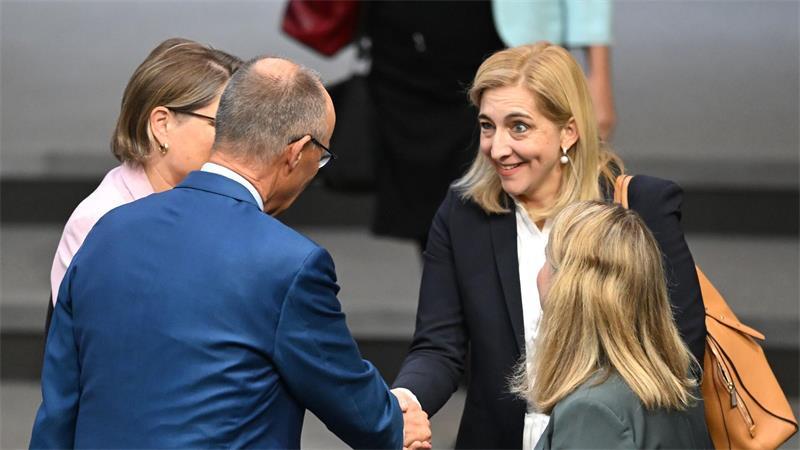Gesundheits-Sparpaket – Wie gesichert sind stabile Beiträge? Gesundheitsministerin Warken machte deutlich, dass Vergütungen weiter steigen können. (Archivbild)