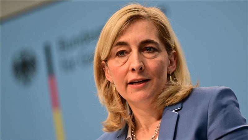 Gesundheitsministerin Warken verteidigt die geplante Anhebung der Beitragsbemessungsgrenze