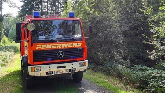 Geübt wird auch im Rüstjer Forst - inklusive simulierten Feuers. (Archivbild)