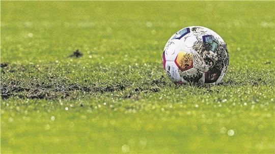 Gewalt bei Fußballspielen ist auch in Bremerhaven ein Problem.