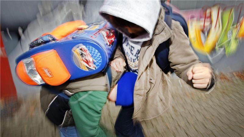Gewaltmeldungen an Schulen in Schleswig-Holstein haben nach einem Anstieg wieder abgenommen. (Symbolbild)