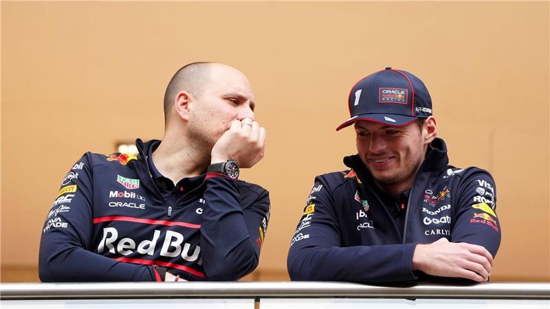 Gianpiero Lambiase (l) wird Red Bull und Max Verstappen angeblich verlassen. (Archivbild)
