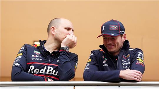 Gianpiero Lambiase (l) wird Red Bull und Max Verstappen verlassen. (Archivbild)