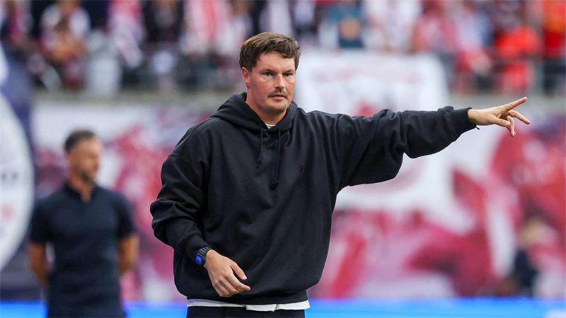 Gibt seit Ende 2024 die Anweisungen beim HSV: Trainer Merlin Polzin.  