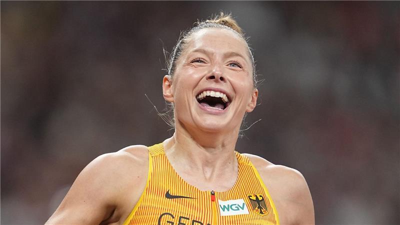 Gina Lückenkemper hat sich mit der 4x100-Meter-Staffel der Frauen für die WM 2027 qualifiziert. (Archivbild)