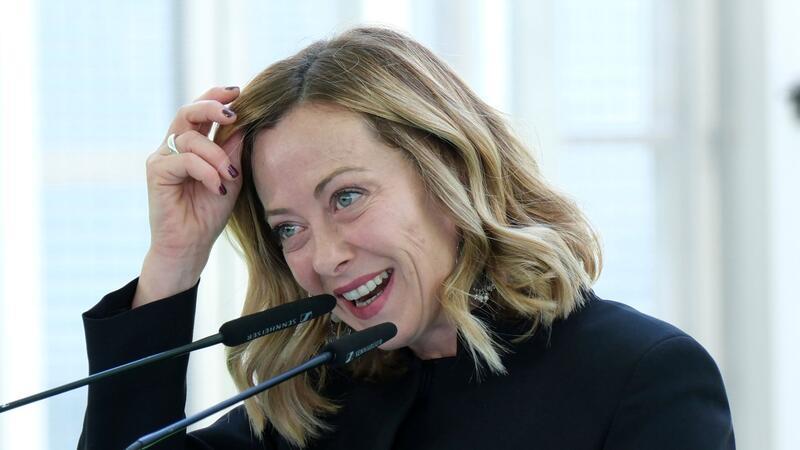 Rechte im Aufwind Giorgia Meloni steht seit 2022 an der Spitze einer Koalition aus drei Rechtsparteien.