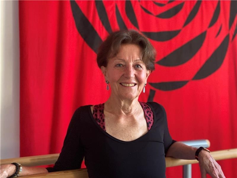 Ballett Ü50: Sie tanzen wie Königin Camilla Gisela Budde erfüllt sich mit den Ballettstunden einen Traum.