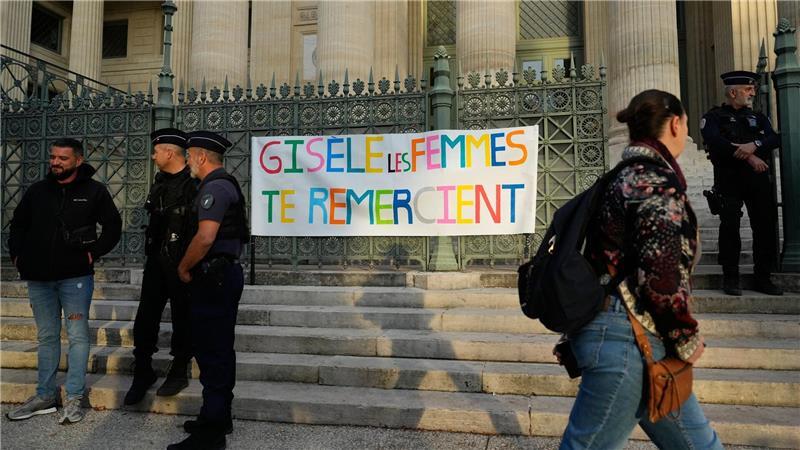 Höhere Strafe für Täter im Fall Pelicot in Berufungsprozess Gisèle Pelicot ist zu einer feministischen Ikone geworden.