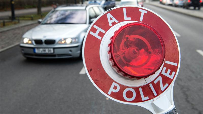 Gleich mehrere Personen sind am Wochenende im Kreis Cuxhaven von der Polizei kontrolliert worden. Foto: dpa