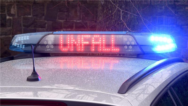 Gleich zwei Unfälle auf Autobahnen sorgten für Polizei-Einsätze. (Symboldbild) 