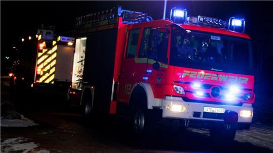 Gleich zweimal rückte die Feuerwehr Stade in der Nacht aus.