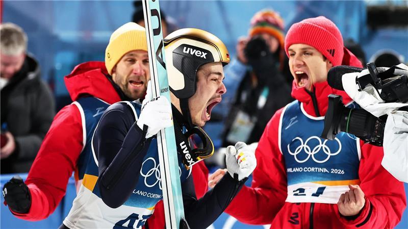 Gold-Coup: Skispringer Philipp Raimund schreit seine Freude über den Olympiasieg heraus. (Archivbild)