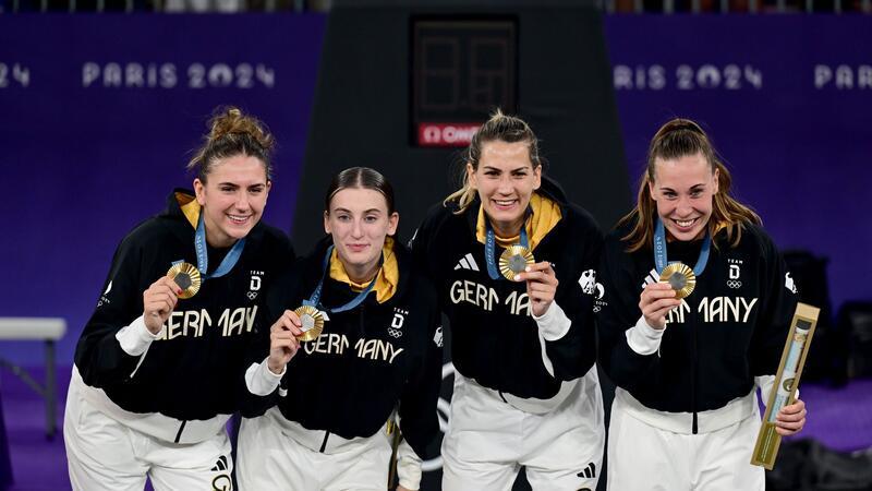 Gold am Place de la Concorde: Die 3x3-Damen.