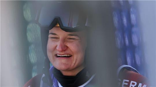 Goldiges Lachen: Anna-Lena Forster.