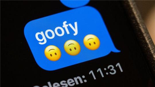 „Goofy“ ist das Jugendwort des Jahres 2023.