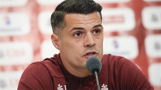 Granit Xhaka ist aus der Bundesliga bekannt, spielte in Leverkusen und für Mönchengladbach.