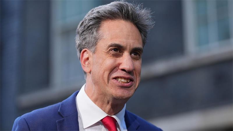 Großbritanniens Außenminister Ed Miliband will Berichten zufolge Sanktionen gegen Waren aus Siedlungen im Westjordanland verkünden. (Archivfoto)