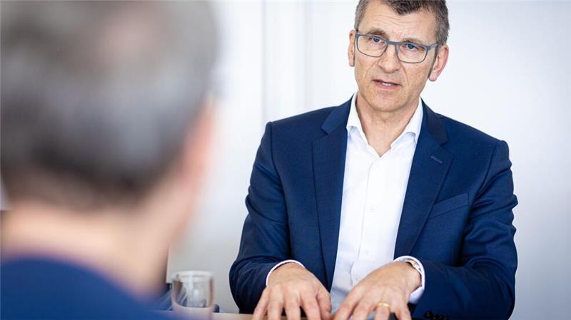 Polizei und Justiz bauen Cloud für digitale Beweise Große Datenmengen stellen die Ermittler vor Herausforderungen, sagt LKA-Präsident de Vries. (Archivbild)