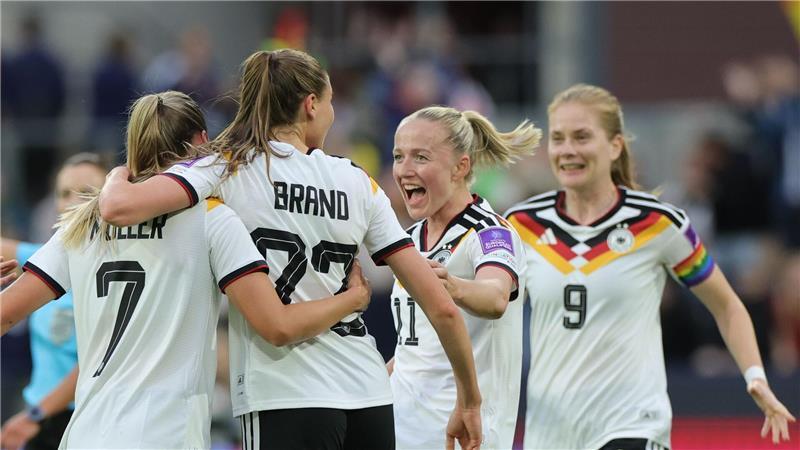 Große Freude: Die deutschen Fußballerinnen fahren zur WM 2027 nach Brasilien.