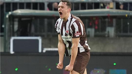 Große Freude: St. Paulis Martijn Kaars stellt gegen Heidenheim seine Torjäger-Qualitäten unter Beweis.