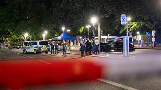 Großeinsatz am Bahnhof Zoo: Dort fielen in der Nacht tödliche Schüsse.