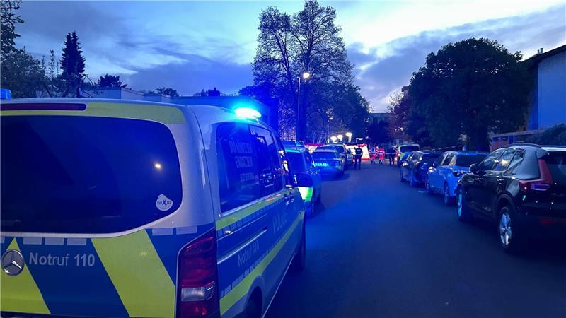 Großeinsatz für die Polizei im hessischen Bad Nauheim - zwei Menschen starben durch Schüsse