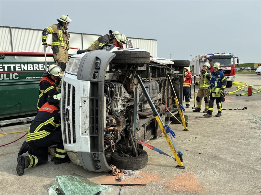 Großen Doppelübung in Horneburg und Drochtersen