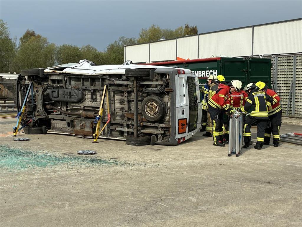 Großen Doppelübung in Horneburg und Drochtersen