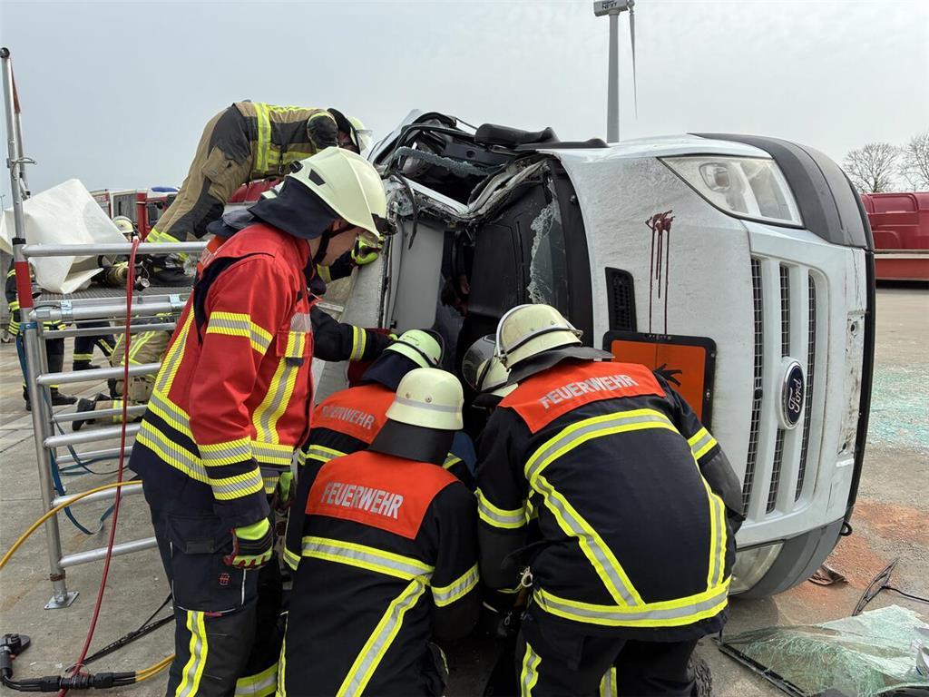 Großen Doppelübung in Horneburg und Drochtersen