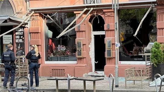 Großen Schaden richtete die Explosion an der Zeil in Frankfurt an.