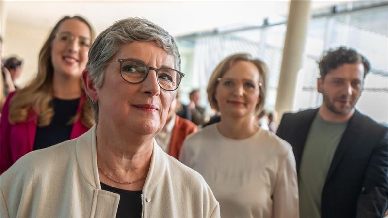 Grünen-Fraktionschefin Haßelmann und ihre Kolleginnen und Kollegen sind genervt vom Vorgehen von CDU-Chef Friedrich Merz.