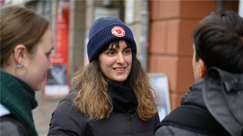 Abgeordnete kritisiert Vorgehen bei Abschiebung in Göttingen Grünen-Politikerin Marie Kollenrott mahnt, Abschiebungen dürften nicht ohne Transparenz und menschenrechtliche Standards erfolgen. (Archivbild)