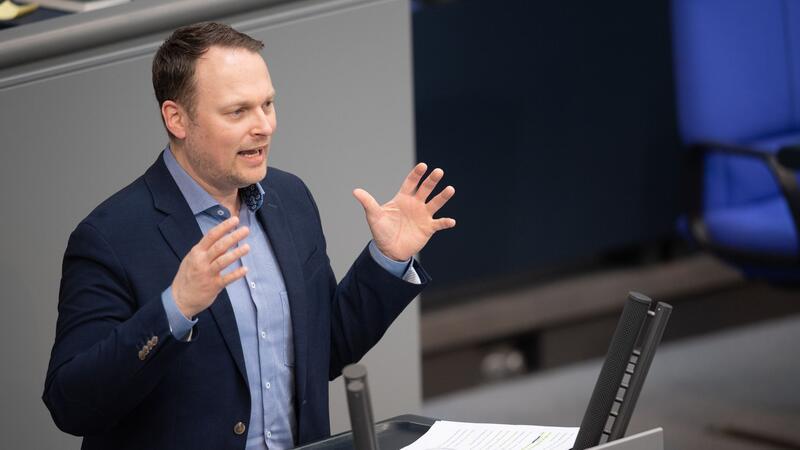 Grünenpolitiker Kai Gehring im Bundestag.