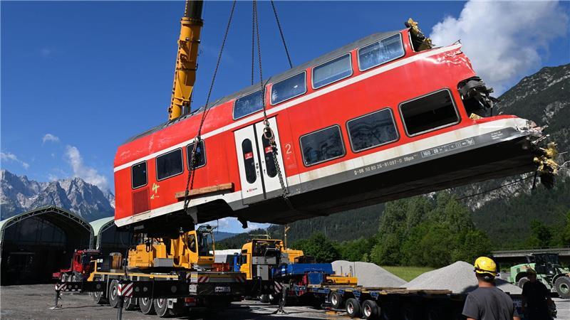 Prozess zum tödlichen Zugunglück von Garmisch beginnt Grund für das Unglück waren wohl beschädigte Betonschwellen (Archivbild).