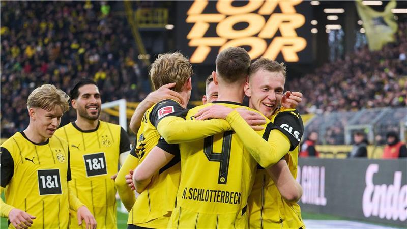BVB schöpft Mut und mahnt: Hoffnung auf Europa-Schlussspurt Grund zur Freude: Für den BVB soll der Sieg gegen Mainz der Startschuss für einen großen Schlussspurt sein.