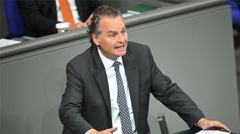 Günter Krings (CDU), rechtspolitische Sprecher der Unionsfraktion, sagt, der Vorschlag von Rot-Grün sei nicht ausreichend. (Archivbild)