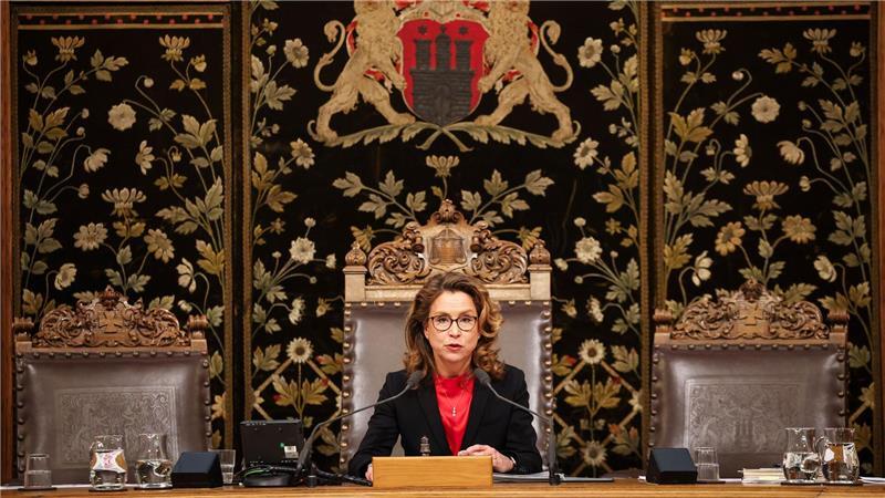 Gut 45 Prozent der Abgeordneten in der Hamburgischen Bürgerschaft sind weiblich, doch Parlamentspräsidentin Carola Veit sieht weiterhin ein Ungleichgewicht zwischen Männern und Frauen. (Archivbild)